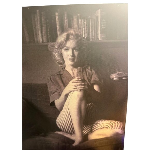 Marilyn Monroe Digital Unframed Black Vinyl Print, Old Hollywood Poster Sku 2541 - Picture 3 of 3